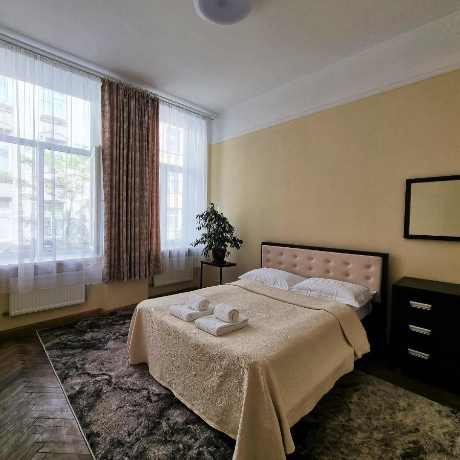 Cozy Apartment Lviv Exterior foto